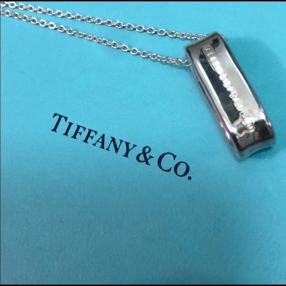 Tiffany & Co. 1837 Oval Loop Hoop Necklace Pendant